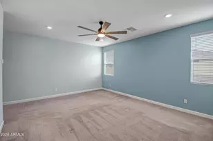 15896 W Desert Hollow Dr, Surprise, AZ 85387 - Photo 12