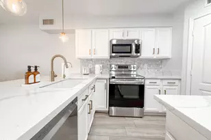 1705 E Yukon Dr, Phoenix, AZ 85024 - Photo 14