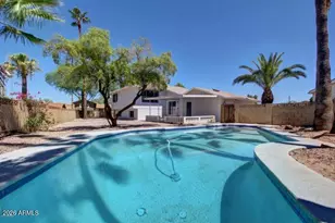 417 E Greenway Dr, Tempe, AZ 85282 - Photo 26