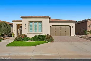 174 E Leverenz Ave, Queen Creek, AZ 85140 - Photo 1