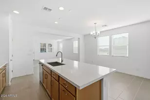 10056 W Piccadilly Rd, Avondale, AZ 85392 - Photo 8