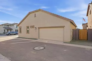 10056 W Piccadilly Rd, Avondale, AZ 85392 - Photo 30