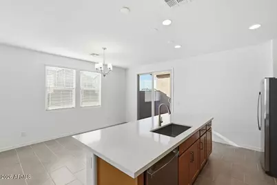 10056 W Piccadilly Road, Avondale, AZ 85392 - Photo 10