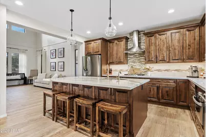 2730 W Silver Fox Way, Phoenix, AZ 85045 - Photo 2