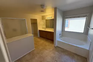 12046 N 158th Ln, Surprise, AZ 85379 - Photo 8