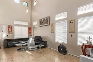 2531 W Lynne Ln W, Phoenix, AZ 85041 - Photo 2