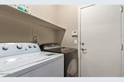 2531 W Lynne Lane W, Phoenix, AZ 85041 - Photo 8