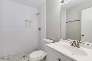 2145 E Center Ln, Tempe, AZ 85281 - Photo 10