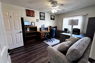 10330 W Thunderbird Blvd, Sun City, AZ 85351 - Photo 12