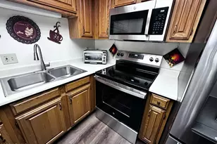 10330 W Thunderbird Blvd, Sun City, AZ 85351 - Photo 8