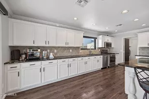 3395 E Longhorn Dr, Gilbert, AZ 85297 - Photo 14