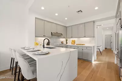 8989 N Gainey Center Drive #101, Scottsdale, AZ 85258 - Photo 2