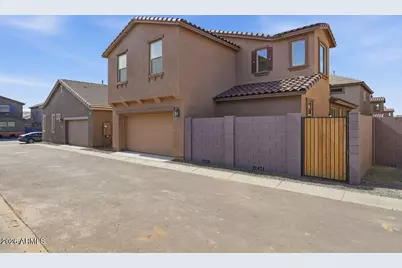 10038 W Piccadilly Road, Avondale, AZ 85392 - Photo 32