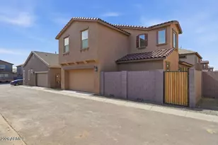 10038 W Piccadilly Rd, Avondale, AZ 85392 - Photo 32