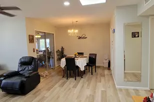 10241 N 109th Ave, Sun City, AZ 85351 - Photo 8