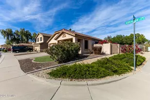 7408 W Abraham Ln, Glendale, AZ 85308 - Photo 4