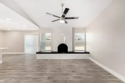 7620 W Wolf Street, Phoenix, AZ 85033 - Photo 8