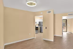 19445 N Star Ridge Dr, Sun City West, AZ 85375 - Photo 10