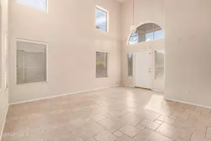 886 W Windhaven Ave, Gilbert, AZ 85233 - Photo 4