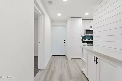 3313 N 68th Street #Unit 127, Scottsdale, AZ 85251 - Photo 1