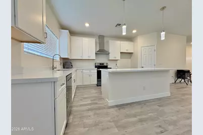 12600 W Loma Vista Drive, Arizona City, AZ 85123 - Photo 6