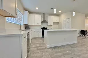 12600 W Loma Vista Dr, Arizona City, AZ 85123 - Photo 6