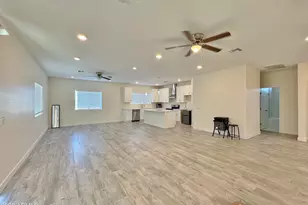 12600 W Loma Vista Dr, Arizona City, AZ 85123 - Photo 4