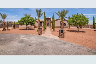 18654 W Solano Drive, Litchfield Park, AZ 85340 - Photo 2
