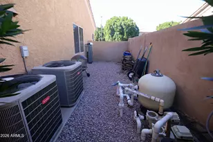 1285 N Evergreen St, Gilbert, AZ 85233 - Photo 32