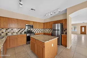 16036 W Custer Ln, Surprise, AZ 85379 - Photo 6
