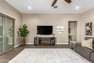 26026 N 138th Ln, Peoria, AZ 85383 - Photo 6