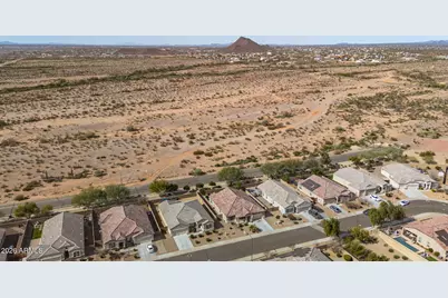 26026 N 138th Lane, Peoria, AZ 85383 - Photo 6