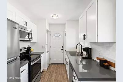 4625 N 73rd Street #1001, Scottsdale, AZ 85251 - Photo 8