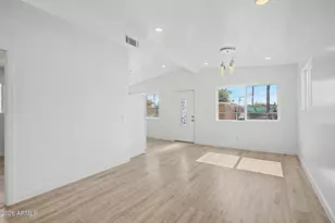 6420 W Van Buren St, Phoenix, AZ 85043 - Photo 1