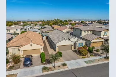 3710 E Branham Lane, Phoenix, AZ 85042 - Photo 4