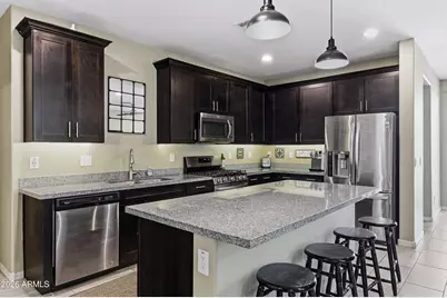 3710 E Branham Lane, Phoenix, AZ 85042 - Photo 10