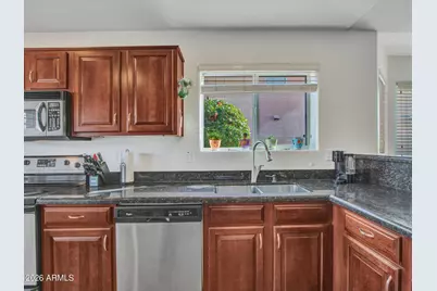 24201 W Desert Bloom Street, Buckeye, AZ 85326 - Photo 10