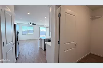 15809 W Gray Fox Trail, Surprise, AZ 85387 - Photo 16