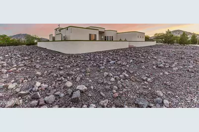 13110 S 218th Avenue, Buckeye, AZ 85326 - Photo 2