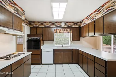 4706 E Capri Avenue, Mesa, AZ 85206 - Photo 8