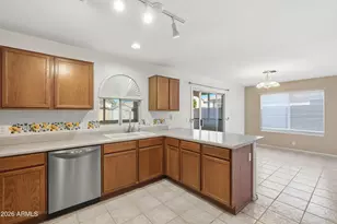 2546 E Camellia Dr, Gilbert, AZ 85296 - Photo 6