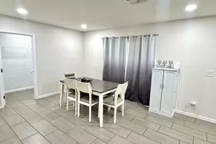 1542 W 5th Pl, Tempe, AZ 85281 - Photo 4