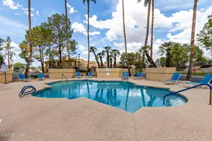 8214 N 21st Dr, Phoenix, AZ 85021 - Photo 32