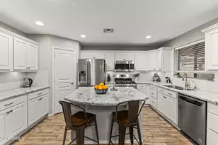 14096 W Larkspur Dr, Surprise, AZ 85379 - Photo 12