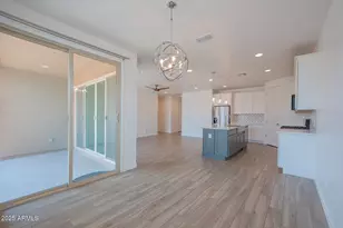 13411 W Lariat Ln, Peoria, AZ 85383 - Photo 4