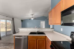 2056 E San Tan Ct, Gilbert, AZ 85296 - Photo 10