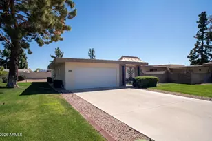 17453 N 106th Ave, Sun City, AZ 85373 - Photo 2