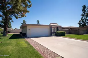 17453 N 106th Ave, Sun City, AZ 85373 - Photo 2