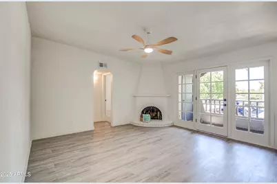 7300 N Dreamy Draw Drive #202, Phoenix, AZ 85020 - Photo 6