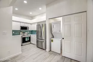 7300 N Dreamy Draw Dr, Phoenix, AZ 85020 - Photo 22